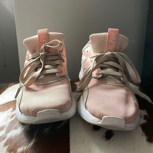 Puma womens GRL PWR sneaker